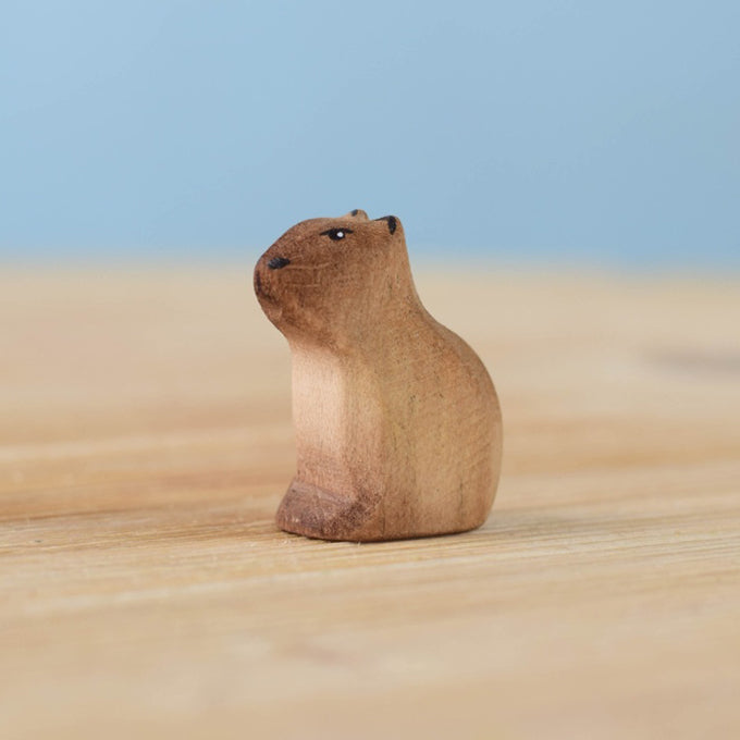Bumbu Toys Houten Baby Capibara zittend