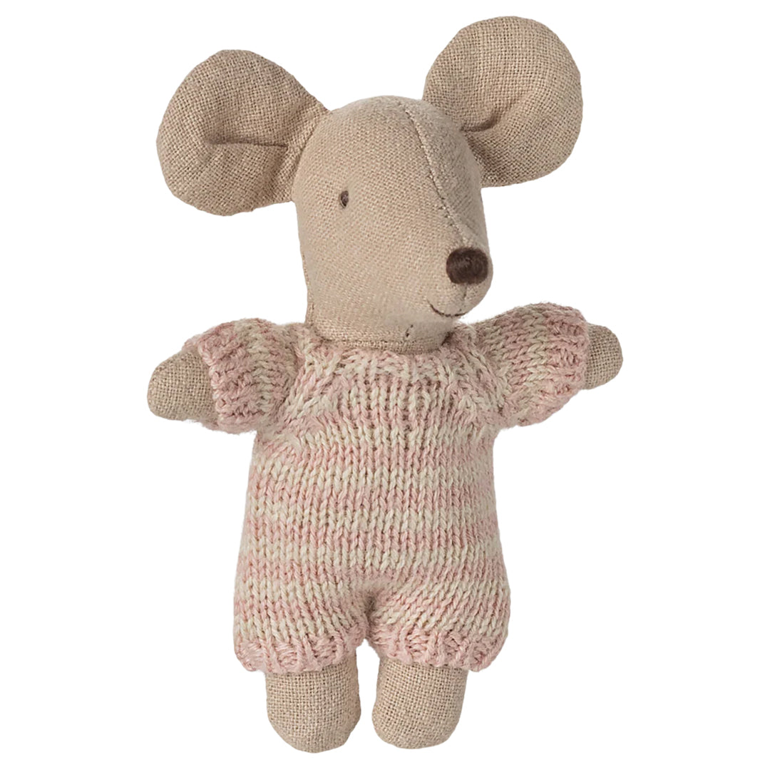 Maileg Baby muis in reiswieg, Baby Mouse in Carrycot, Rose, 9,5 cm.