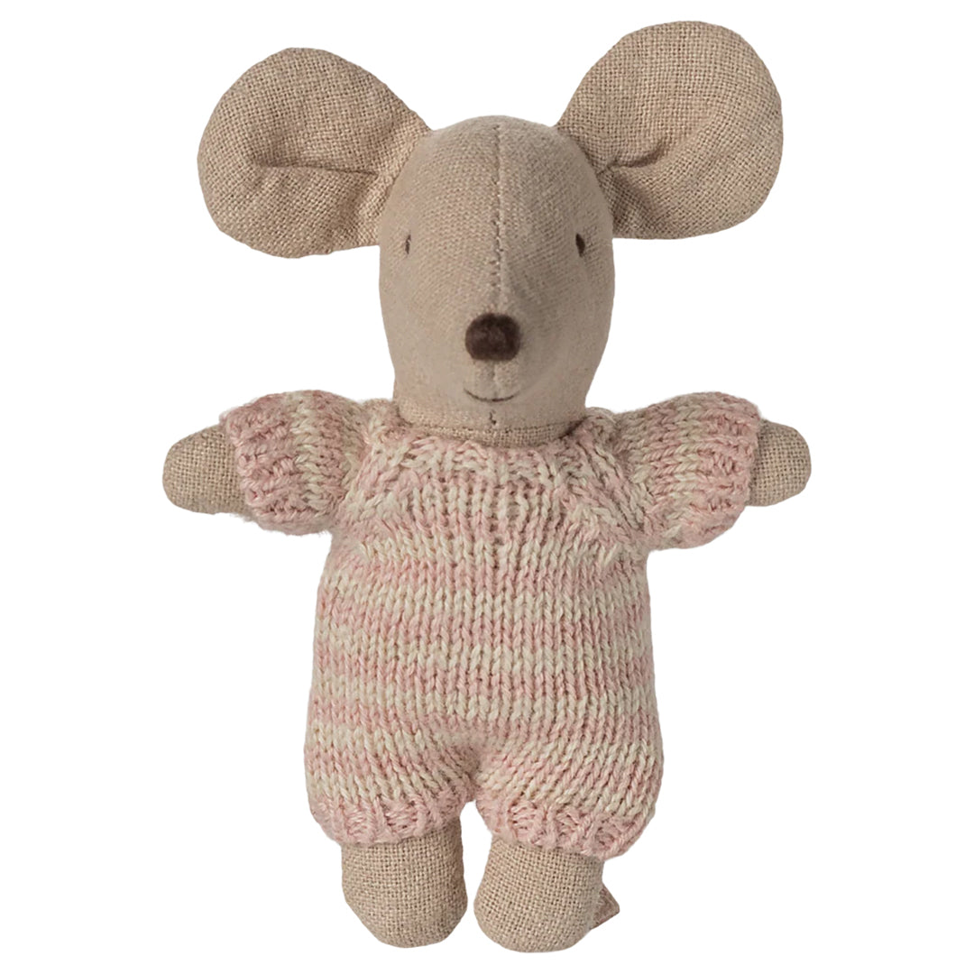 Maileg Baby muis in reiswieg, Baby Mouse in Carrycot, Rose, 9,5 cm.