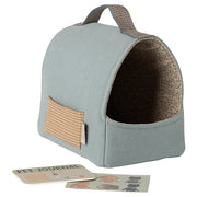 Maileg Knuffel Draagmand, Pet carrier - Dusty blue