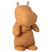 Maileg Knuffel Nijlpaard Safari Friends Medium Hippo, Honey
