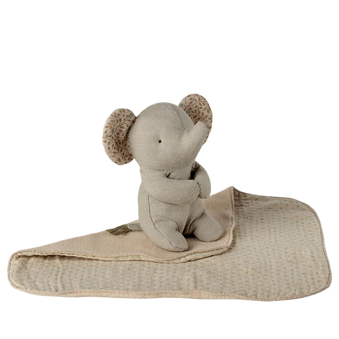 Maileg Knuffel Olifant met knuffeldoekje, Lullaby friends, Elephant Mini - Iron grey