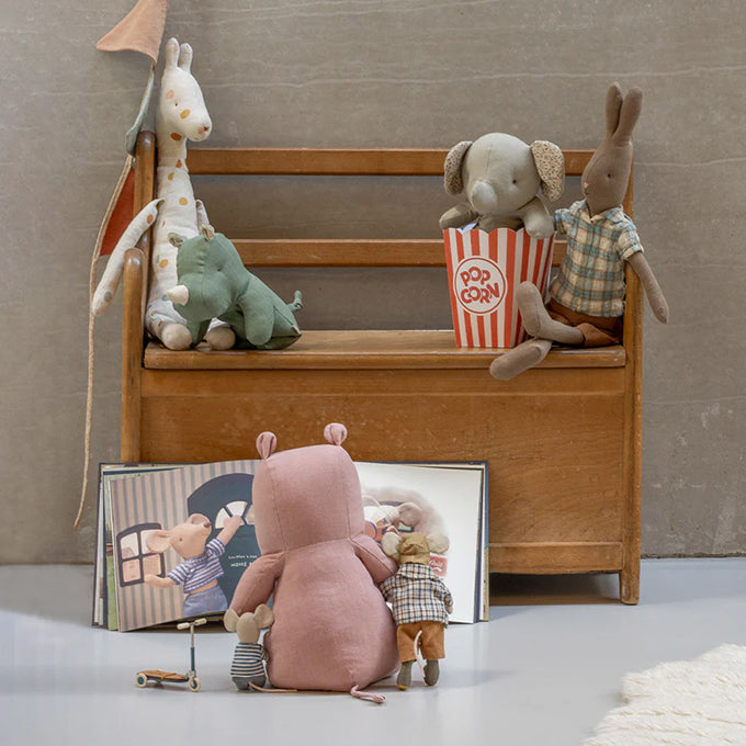 Maileg Knuffel Olifant Safari Friends Elephant Small, Iron Grey, 24cm