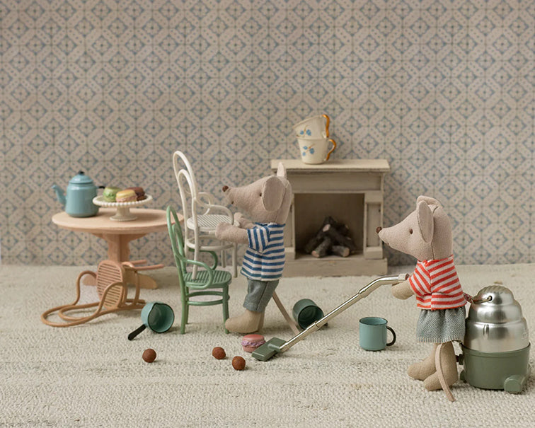 Maileg metalen stoeltje voor muizen, Vintage chair Mouse, Dark powder