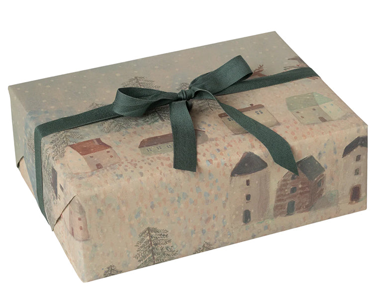 Maileg inpakpapier, Santa is coming, 10 meter op rol