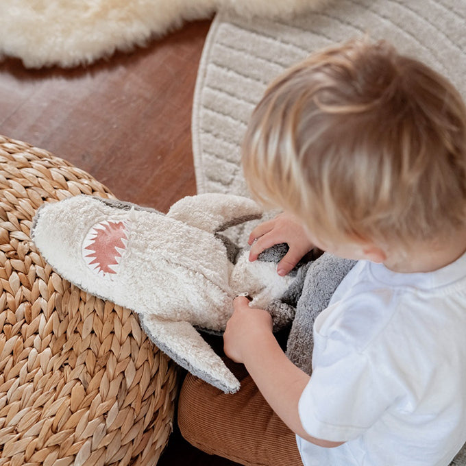 Senger Knuffel met warmtekussen, Haai Klein